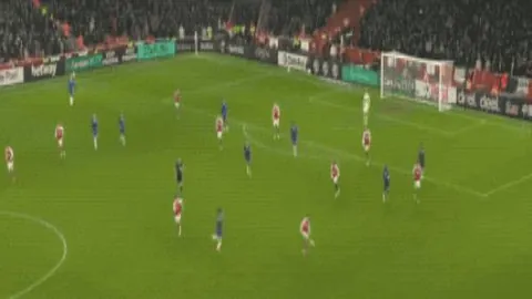 拜仁今夏免签萨拉赫传闻：法尔克澄清不实信息